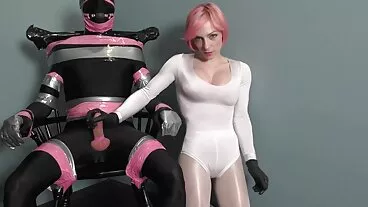 Gay vecchie troie si masturbano nudo anale