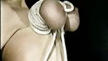 Orgia Kelsi Monroe nonne troie xxx