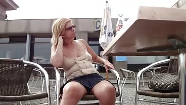 Xxx vecchie troie porno gruppi di adulti